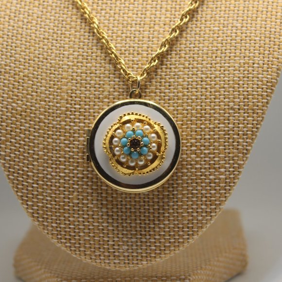 Vintage Enamel Locket - Picture 2 of 5